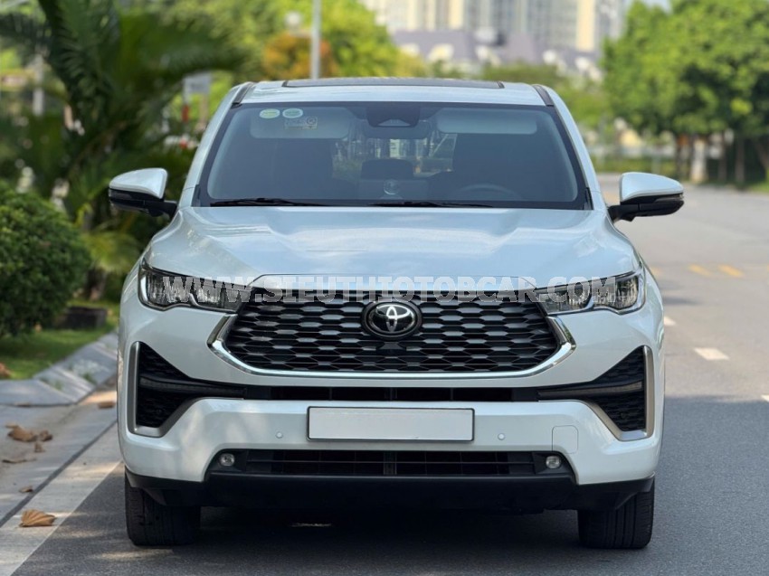 Toyota Innova Cross HEV 2.0 CVT 2025