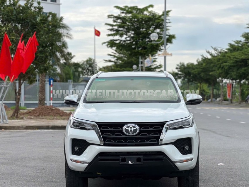 Toyota Fortuner 2.4L 4x2 AT 2025