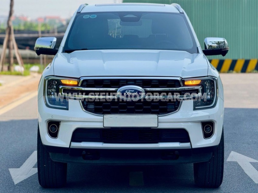 Ford Everest Titanium 2.0L 4x2 AT 2024