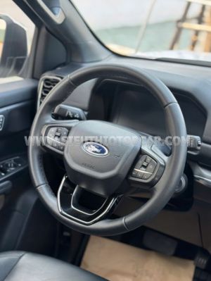 Xe Ford Everest Titanium 2.0L 4x2 AT 2024