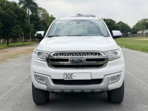 Xe Ford Everest Titanium 2.2L 4x2 AT 2017