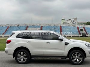 Xe Ford Everest Titanium 2.2L 4x2 AT 2017
