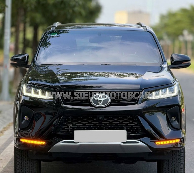 Toyota Fortuner Legender 2.7L 4x4 AT 2026
